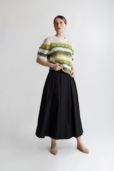 Fusta negra din bumbac cu pliuri