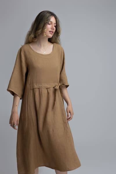 Rochie din in camel 01280