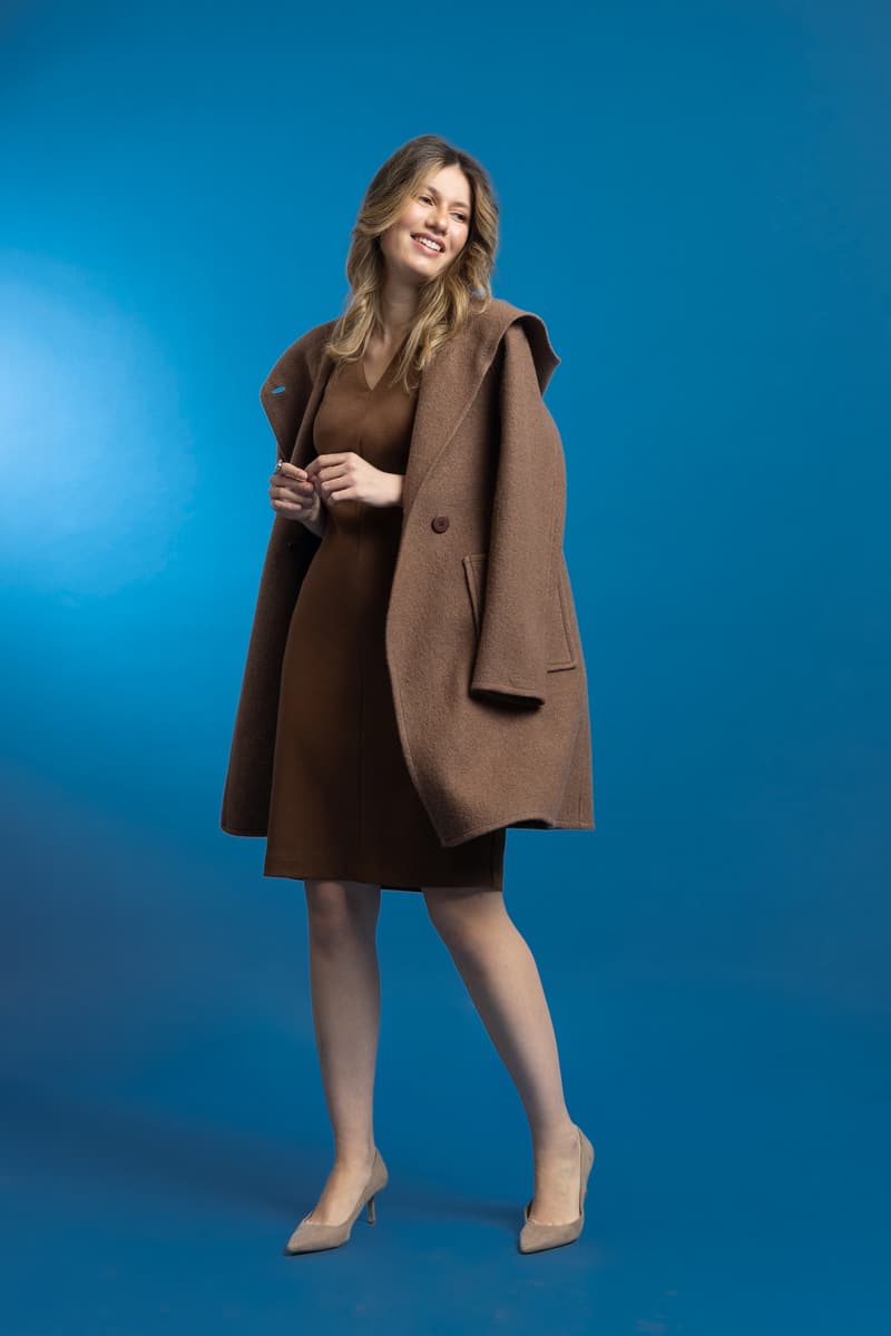 Pardesiu camel cu gluga din lana