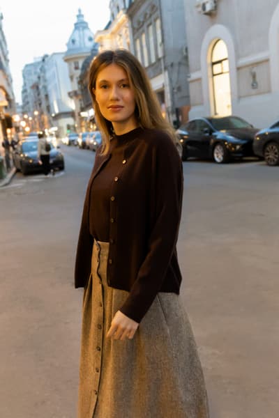 Cardigan maro din casmir 01165