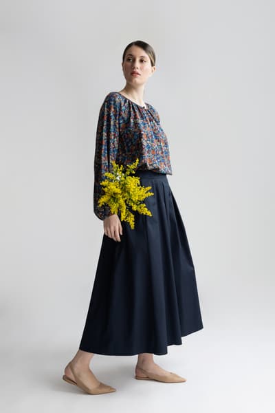 Fusta navy din bumbac cu pliuri