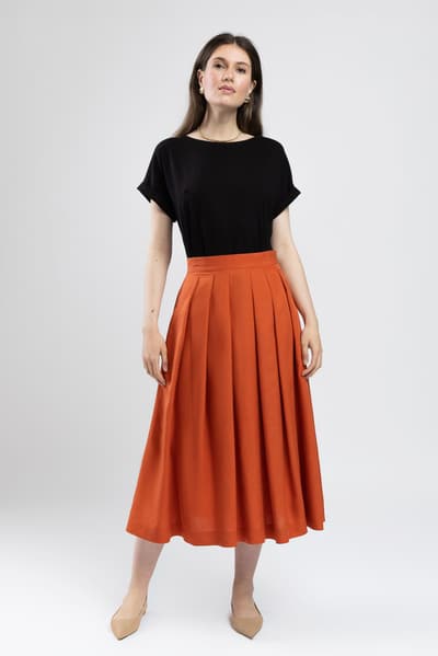 Fustă cărămizie cu pliuri