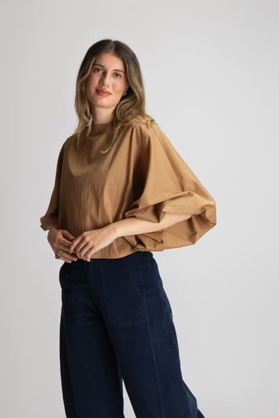 Bluza coffee cu maneci ample 01334